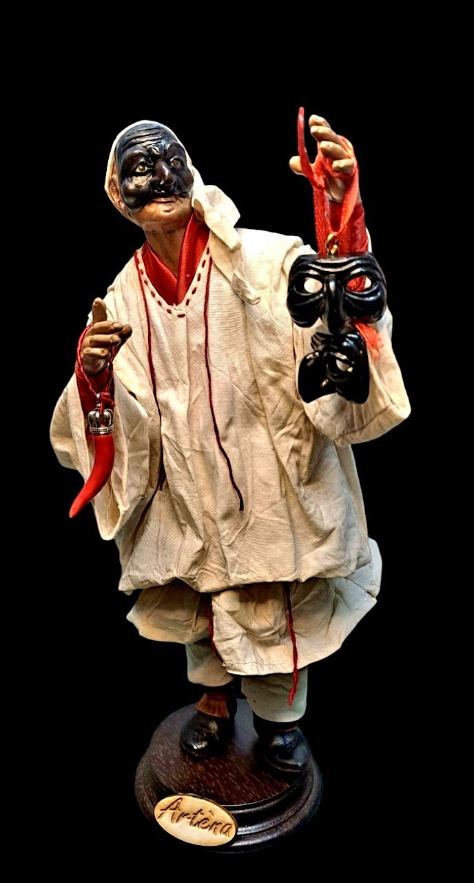Pulcinella in terracotta statuetta 30 cm