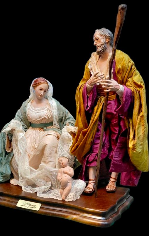 18th century Neapolitan style nativity scene, 30 cm, with back-painted glass eyes.