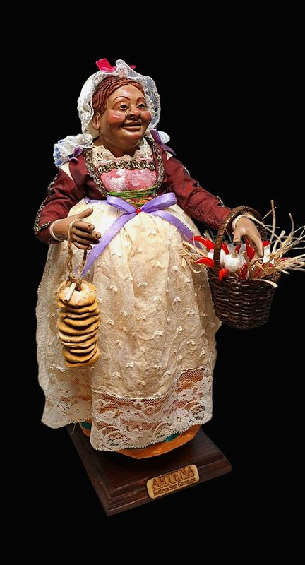 The Beautiful 'Mbriana terracotta statuette 32 cm