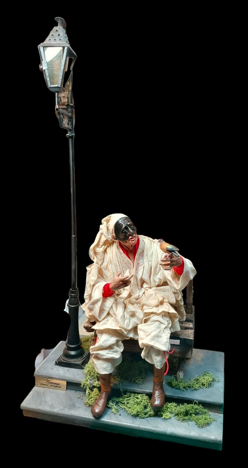 Pulcinella scenography on a bench under a street lamp 30 cm
