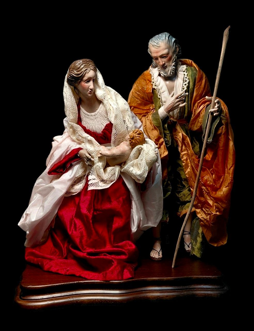 18th century Neapolitan style nativity scene, 30 cm, with back-painted glass eyes.