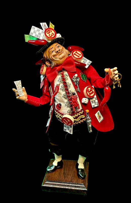 El amuleto de la suerte Sciò Sciò Gobbo mide 25 cm.