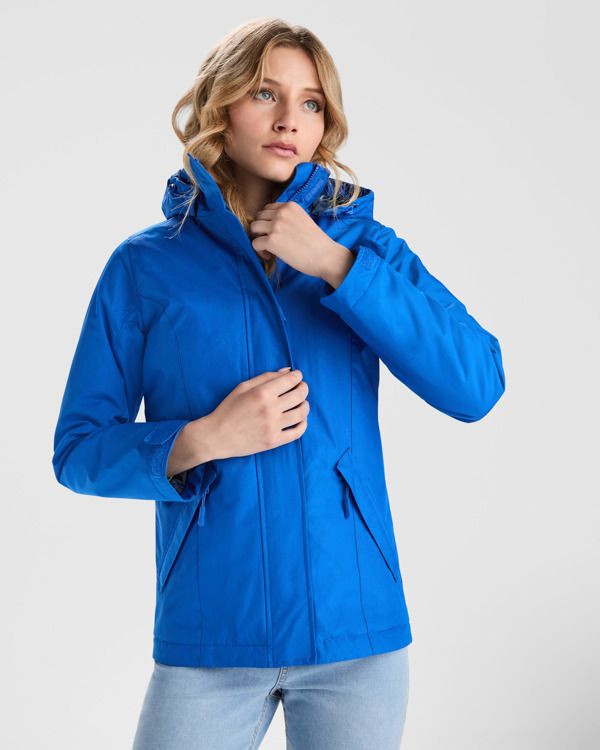 Parka acolchada con tejido impermeable
