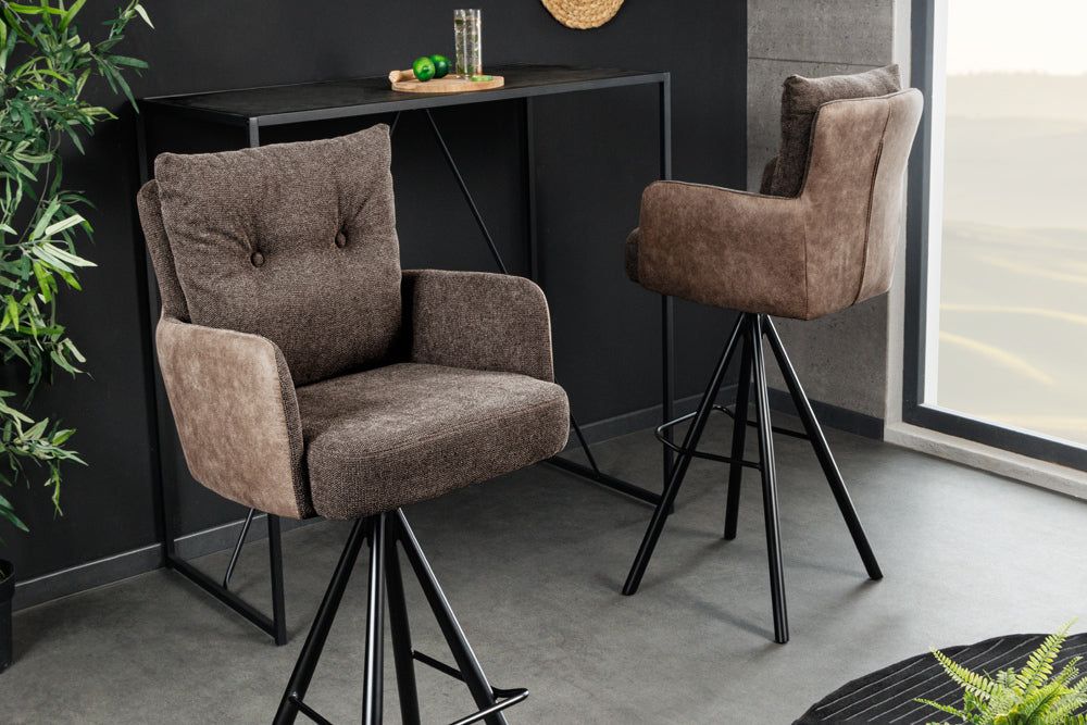 Tabouret de bar BIG GEORGE avec accoudoirs, revêtement en velours taupe tissé plat, pivotant - 44719