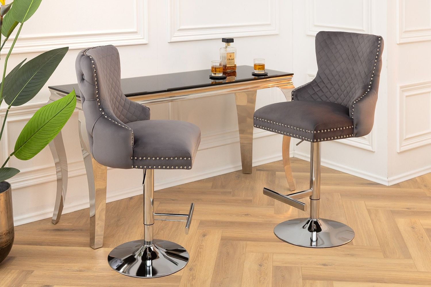 Tabouret de bar CASTLE, hauteur réglable, poignée tête de lion, velours gris style baroque - 46150