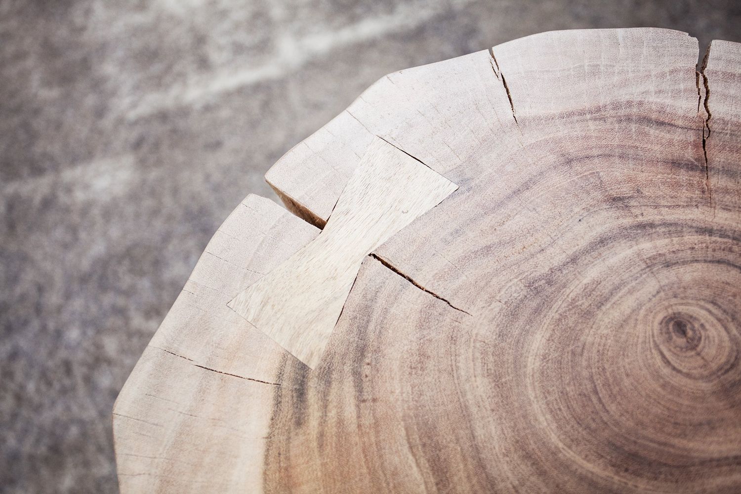 Table d'appoint GOA 40 cm en bois d'acacia naturel - 36707