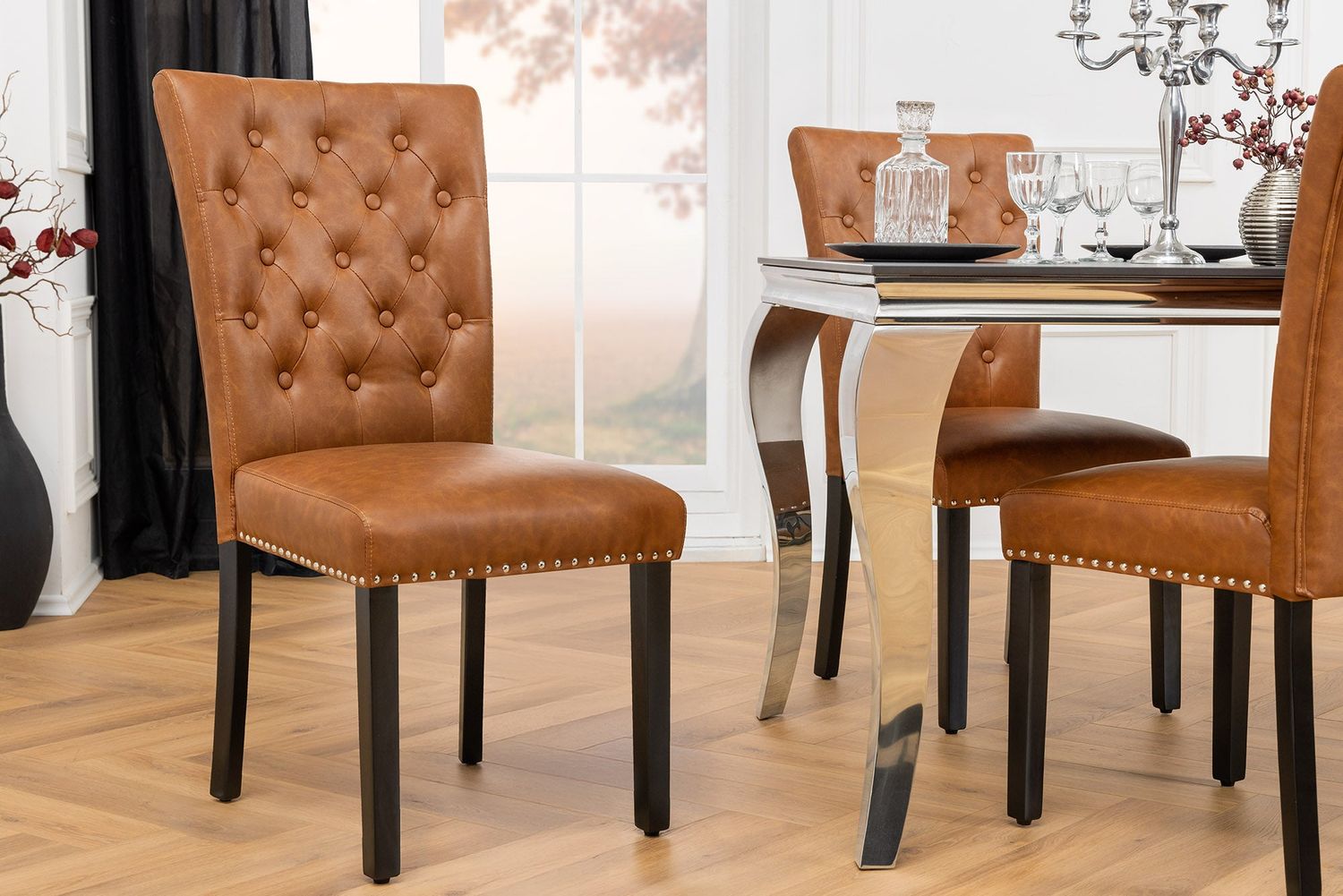 Fauteuil CASTLE en similicuir marron cognac matelassé, style Chesterfield - 44589