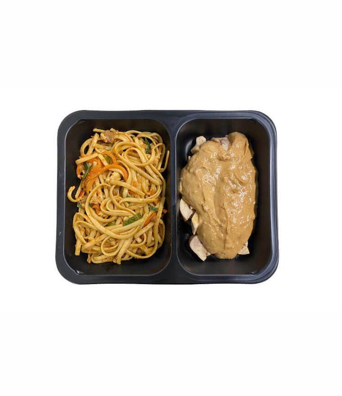 Bami met kip in satésaus