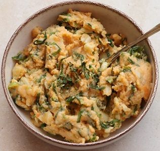 Zoete aardappelstamppot met andijvie