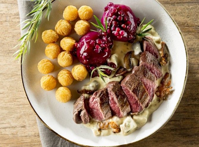 Gestoofde appeltjes met veenbes