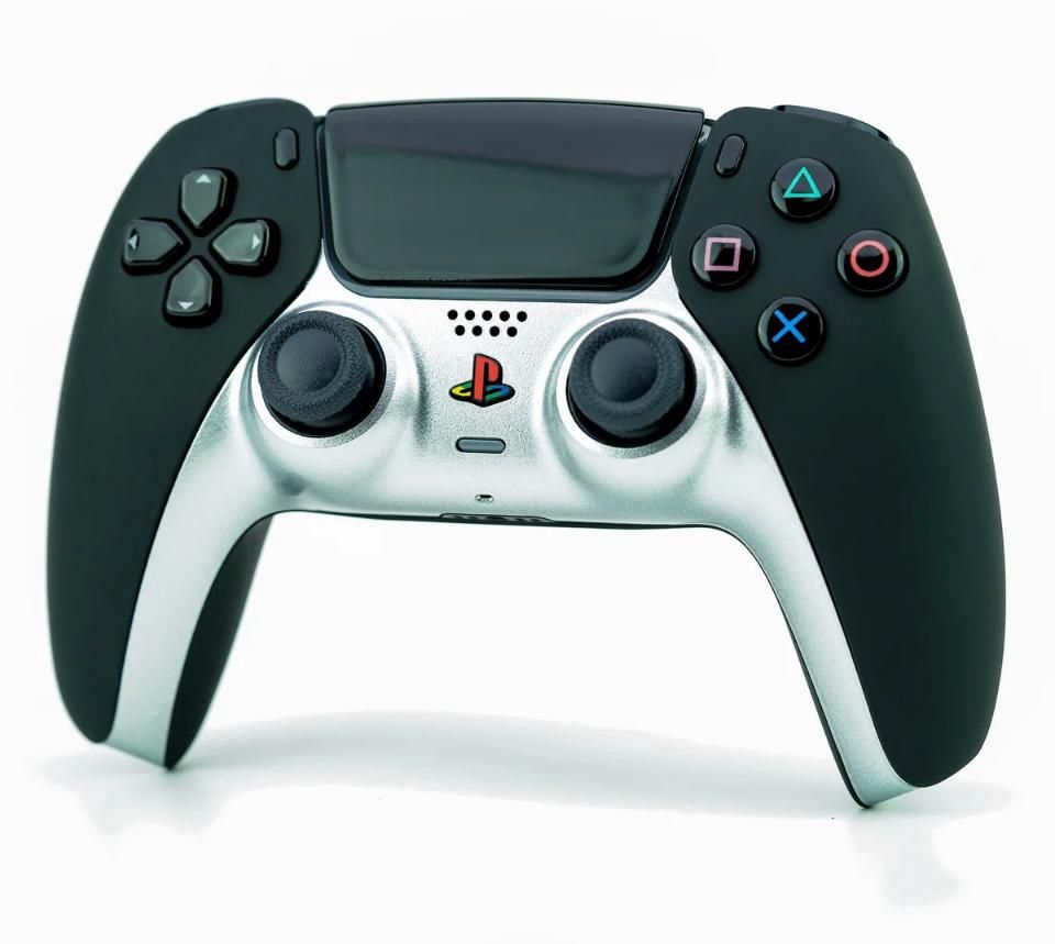 PS5 VINTAGE PS3 THEME CUSTOM CONTROLLER