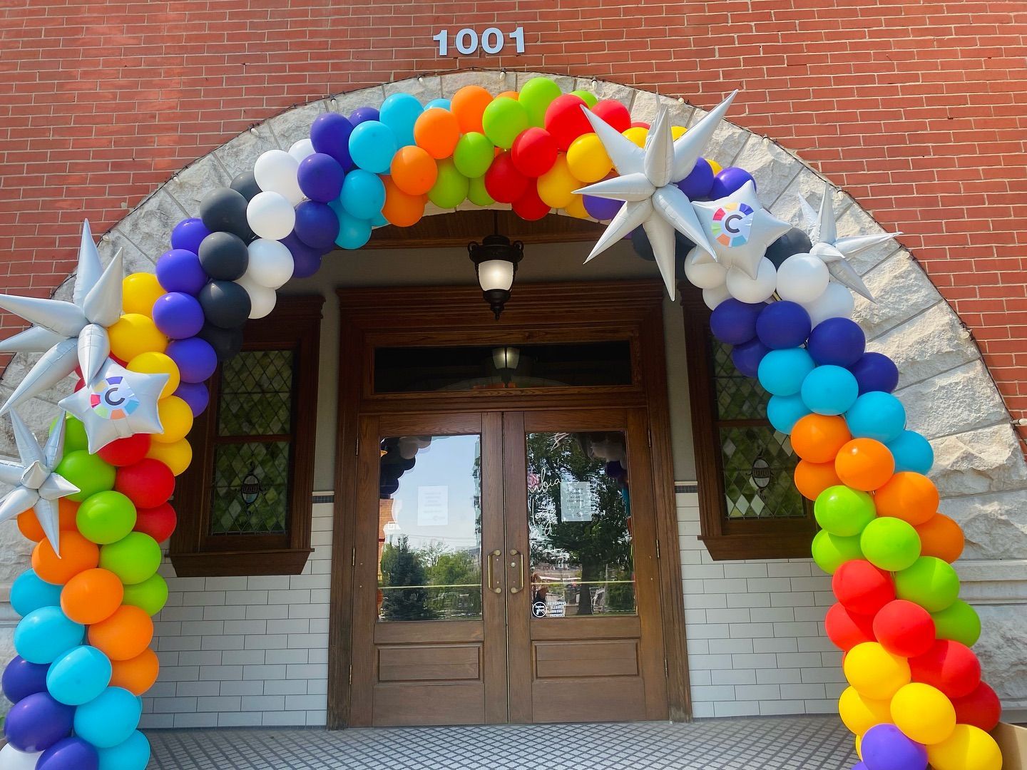 15 ft Nine Color Spiral Balloon Arch