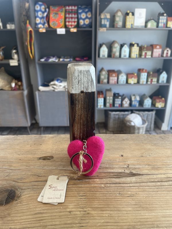 Sjaal Met Verhaal Sleutelhanger Hart Fuchsia