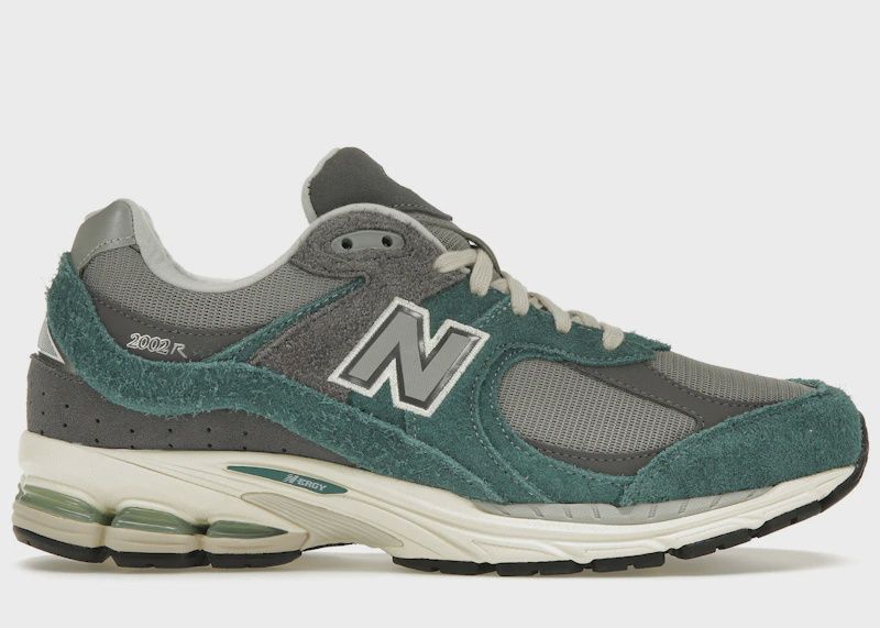New Balance 2002R New Spruce Magnet • New