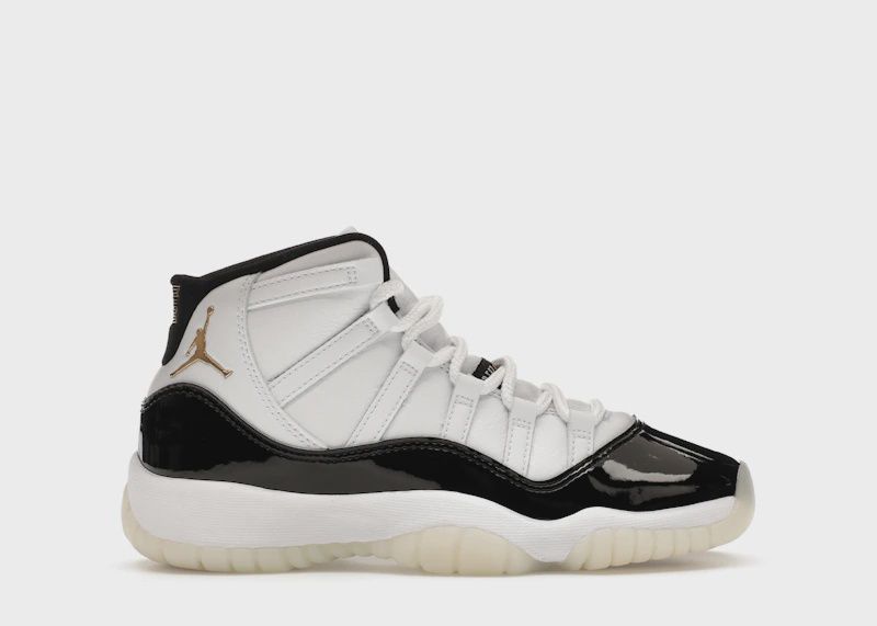 Jordan 11 Retro Cap and Gown • New