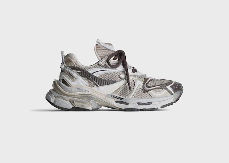 Balenciaga Runner Beige • Pre-Owned