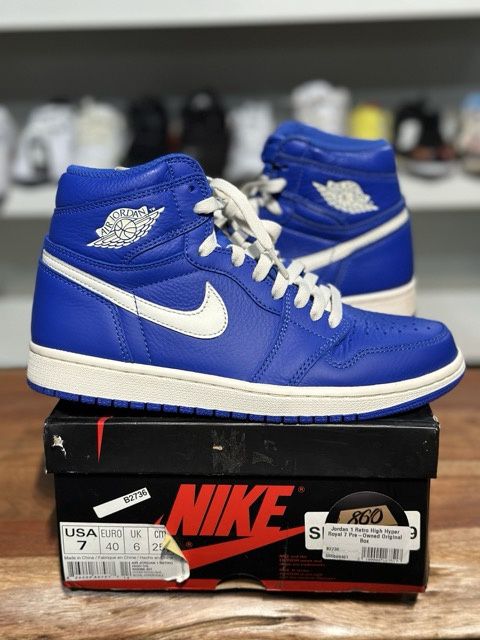 Jordan 1 Retro High Hyper Royal • Pre-Owned