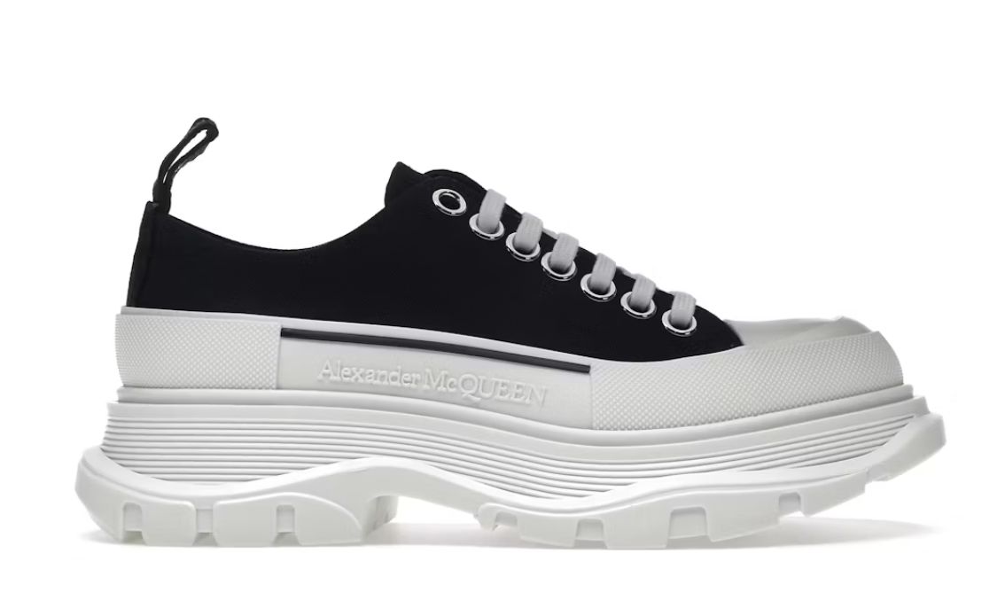 Alexander McQueen Tread Slick Low Lace Up - Pre-Owned
