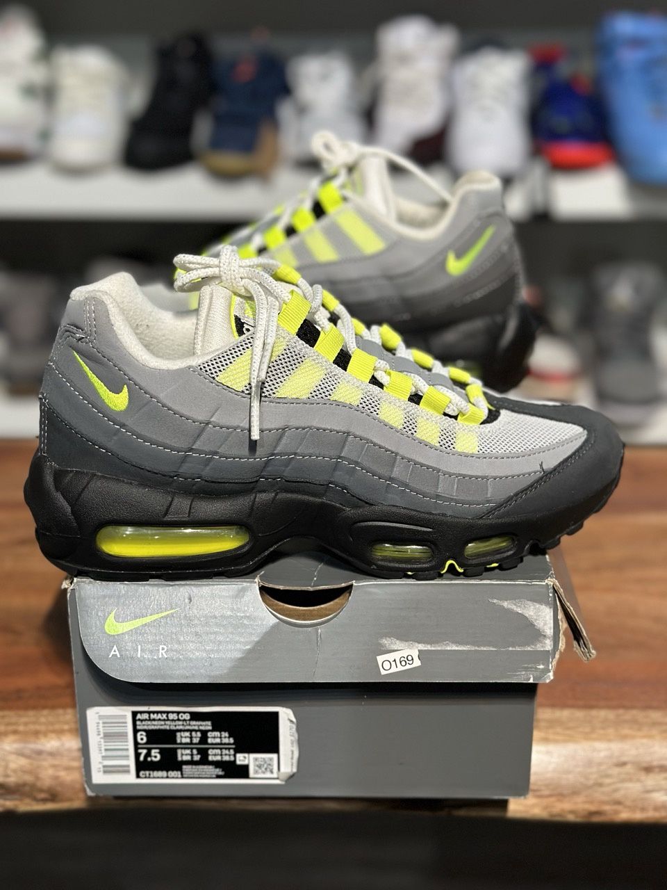 Nike Air Max 95 OG Neon (2020) • Pre-Owned, Shoe Size: US M 6, Product Condition: Pre-Owned