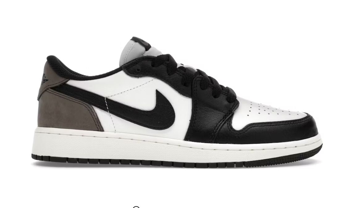 Jordan 1 Retro Low OG Mocha (GS) • Brand New