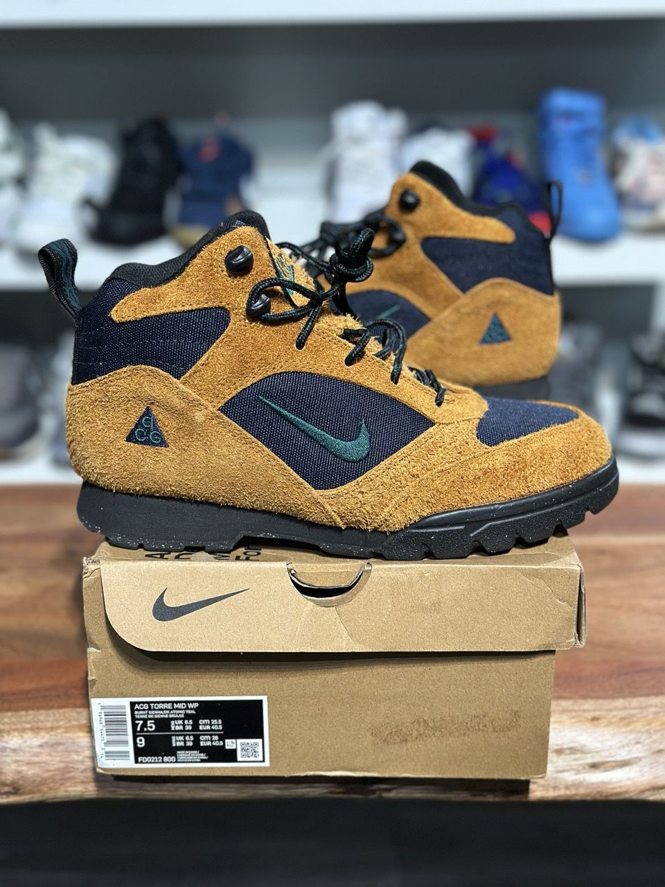 Nike ACG Torre Mid WP Light Orewood Brown Navy - Pre - Owned