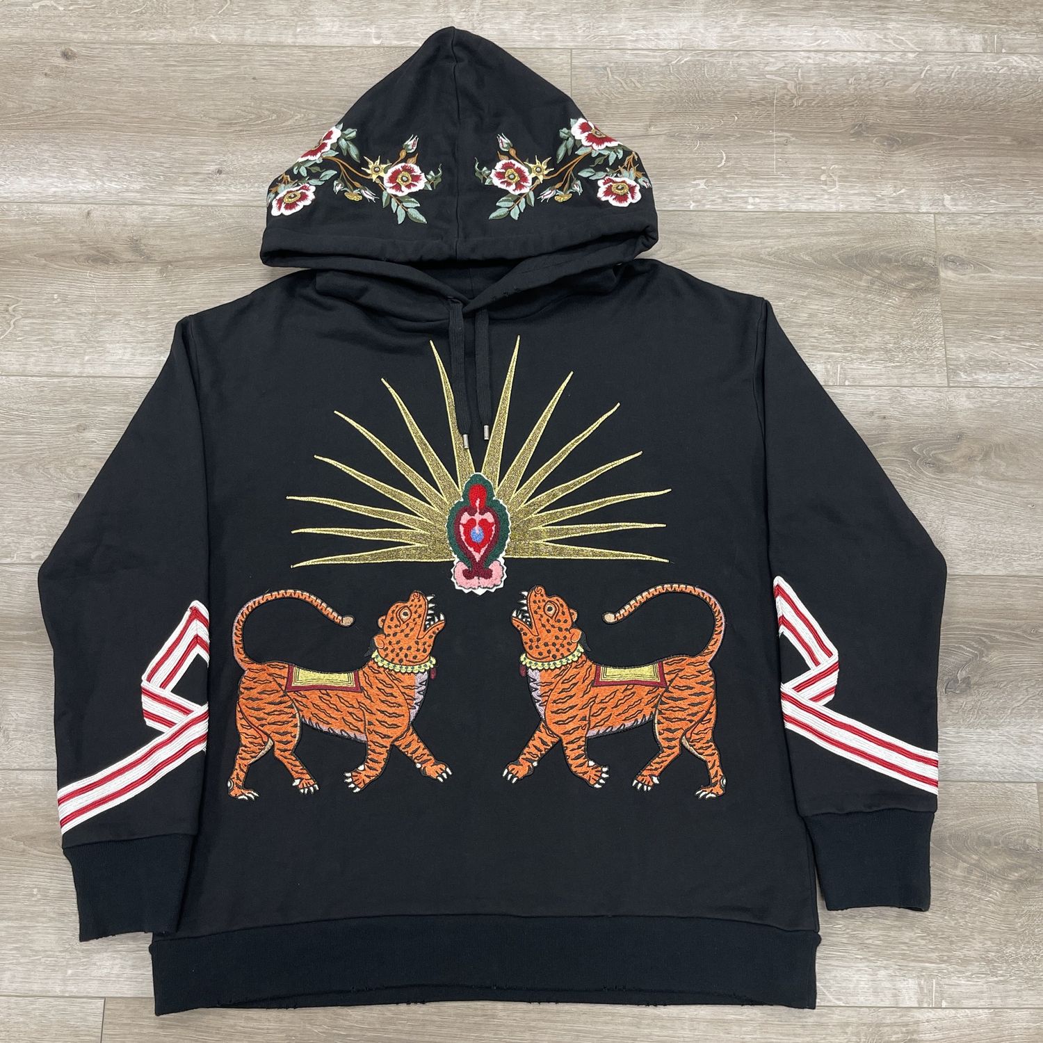 Gucci 2017 Embroidered Floral Tiger Black Hoodie