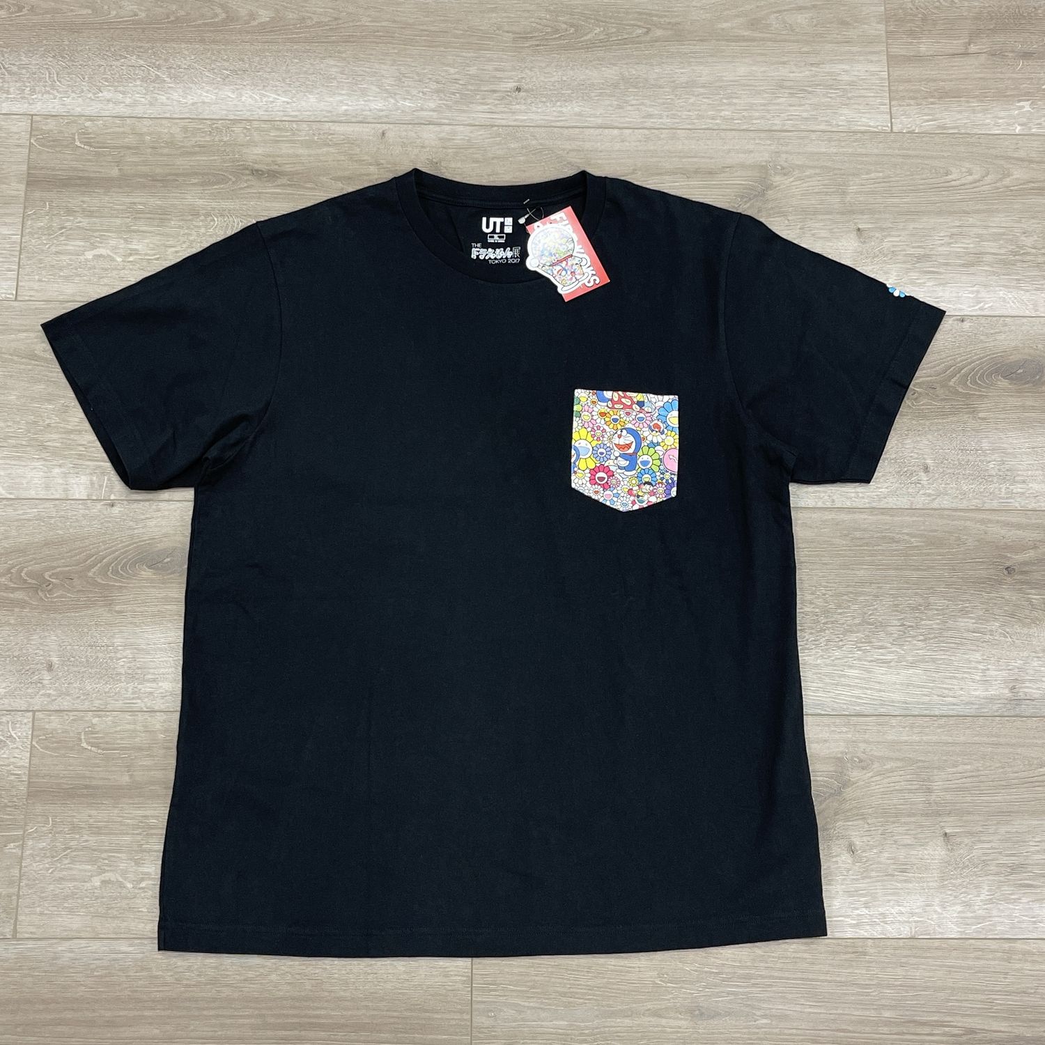 MURAKAMI x Doraemon x UNIQLO &#39;Flowers&#39; Graphic Art Pocket T-Shirt