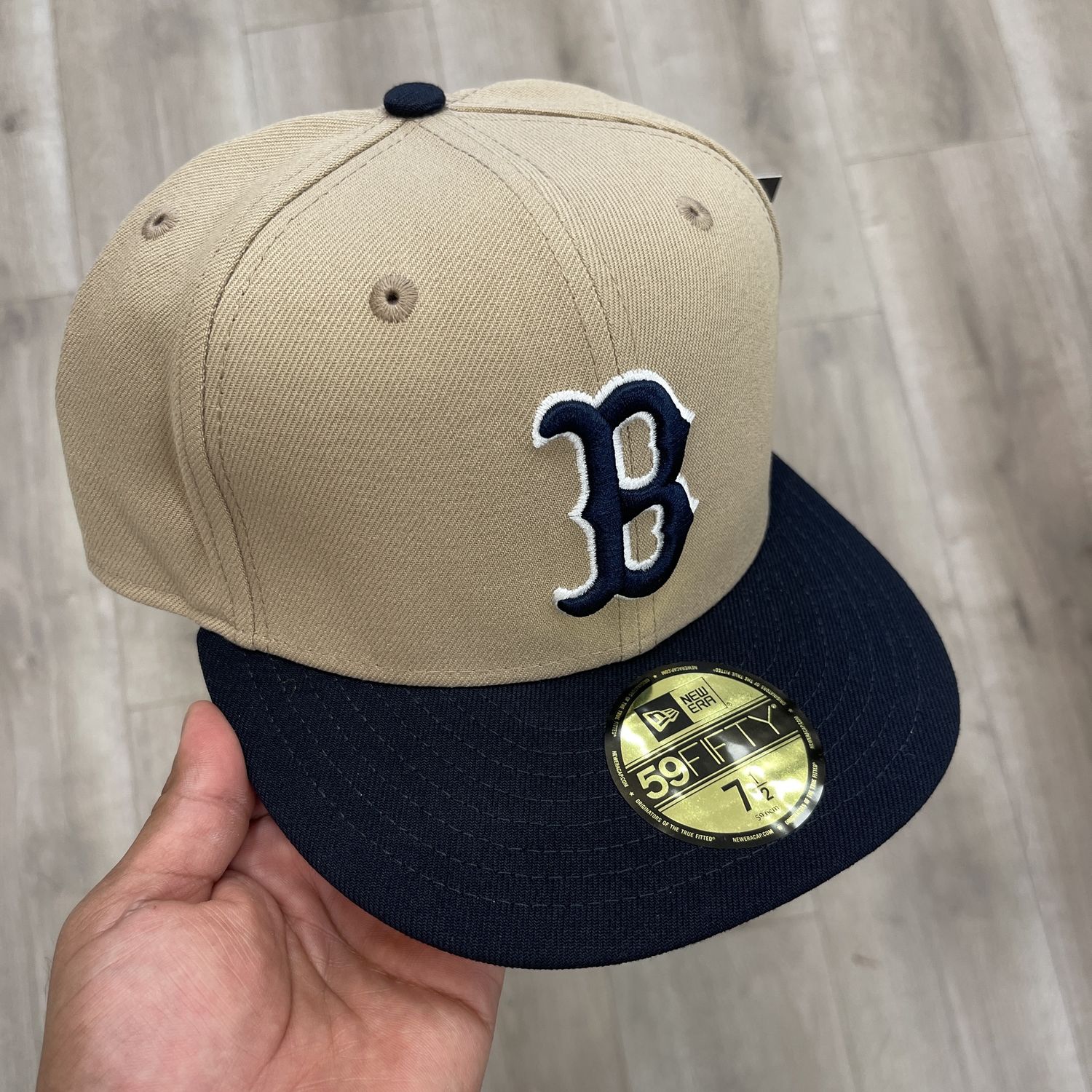 Men&#39;s New Era Khaki Boston Red Sox 59FIFTY Fitted Hat size 7 1/2