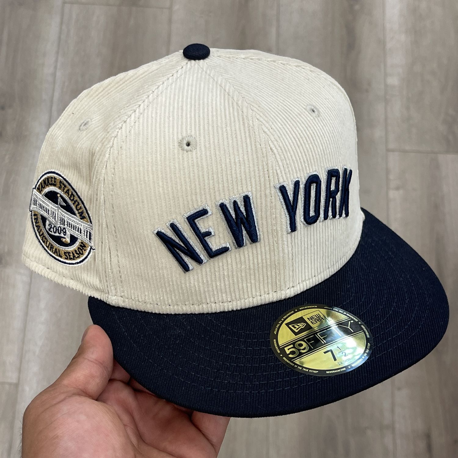 New Era White York Yankees Corduroy Classic 59FIFTY Fitted Hat size 7 1/2