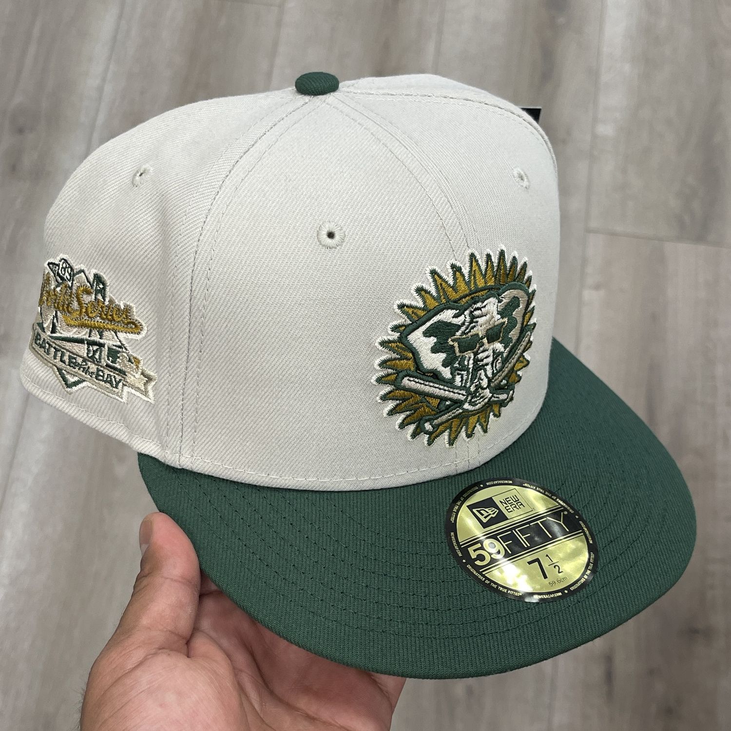 New Era Oakland Athletics Elephant Logo Fitted Hat Size 7 1/2 - New