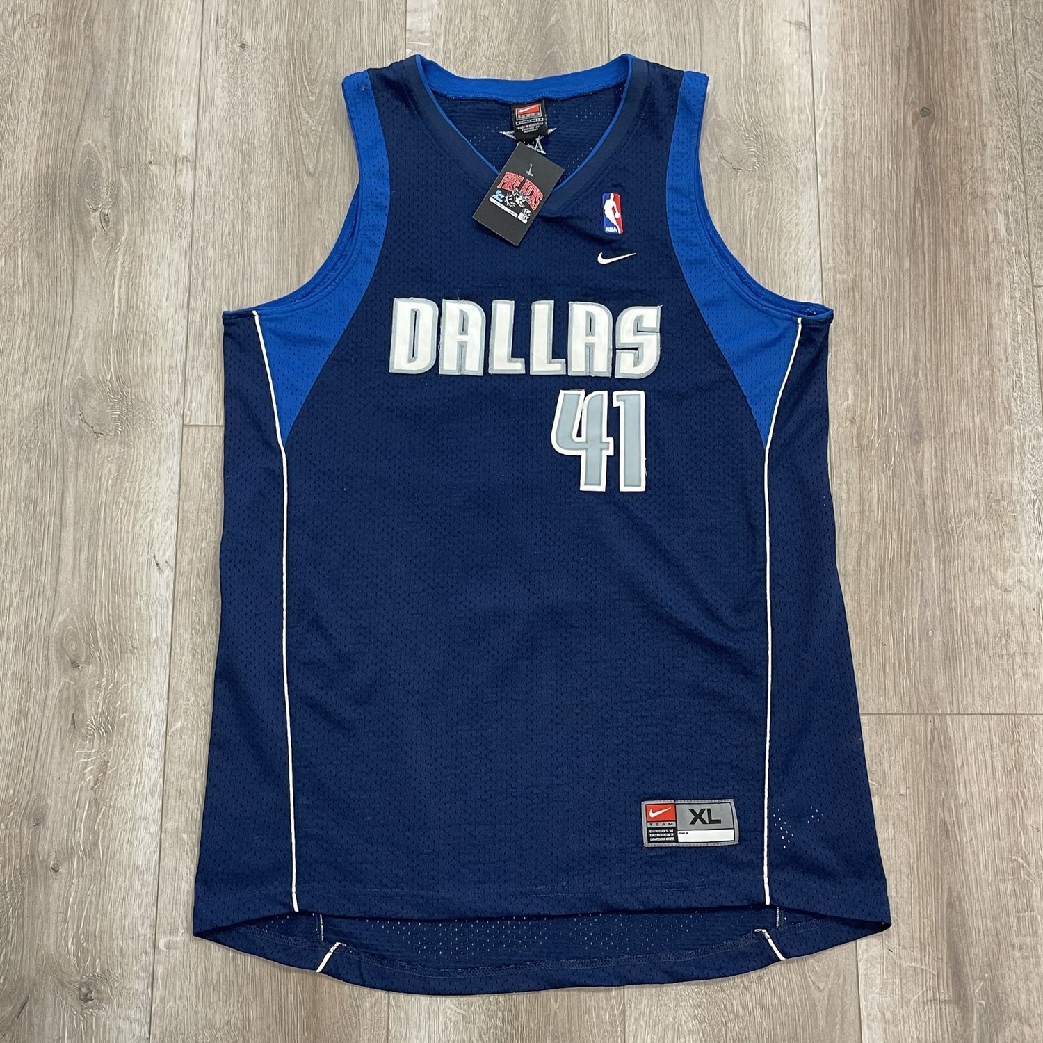 Nike Dallas Mavericks Dirk Nowitzki NBA Basketball Jersey XL Pre-Owned
