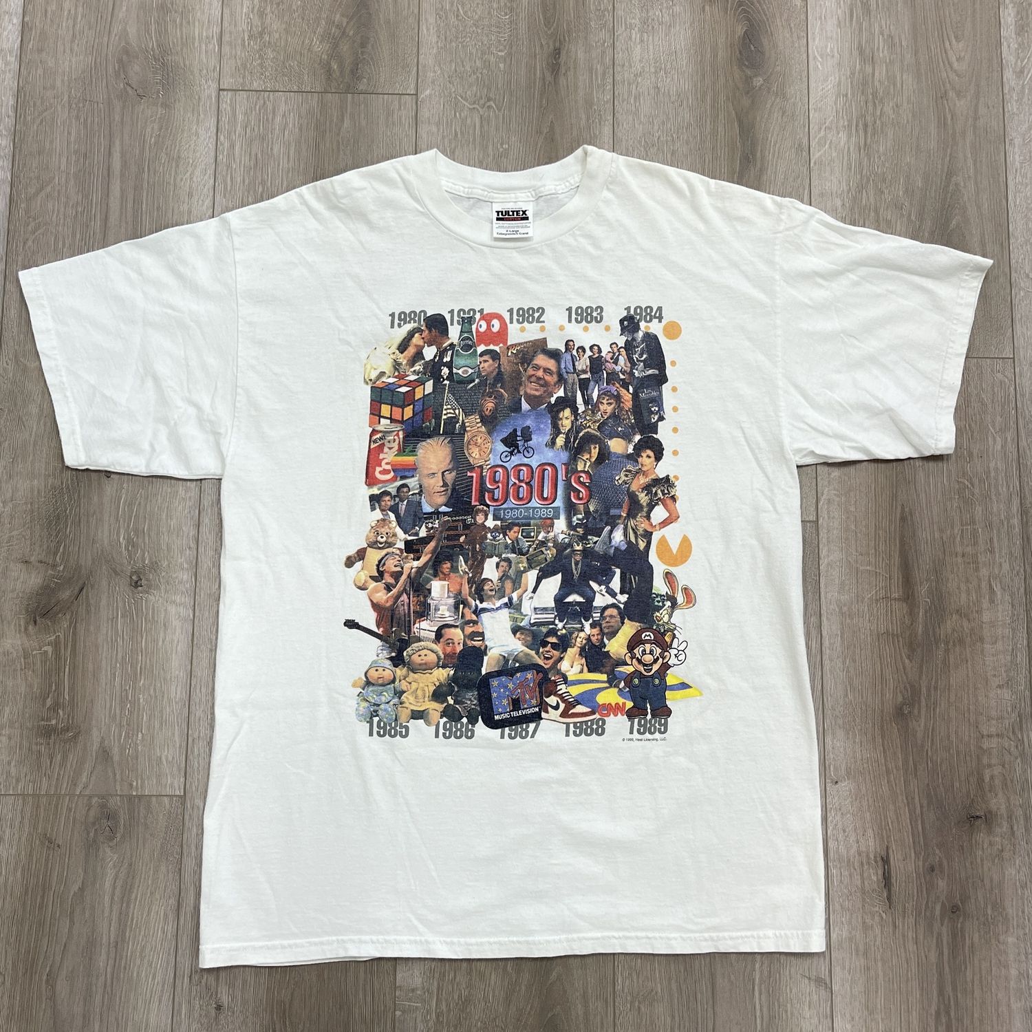 Vintage 1980s Nostalgia Collage Tee Size XL Pre-Owned