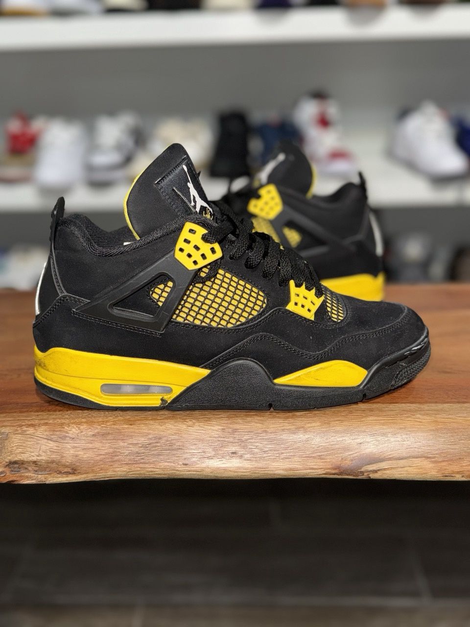 Jordan 4 Retro Thunder (2023) - Pre-Owned No Box, Shoe Size: US M 10, Product Condition: Pre-Owned
