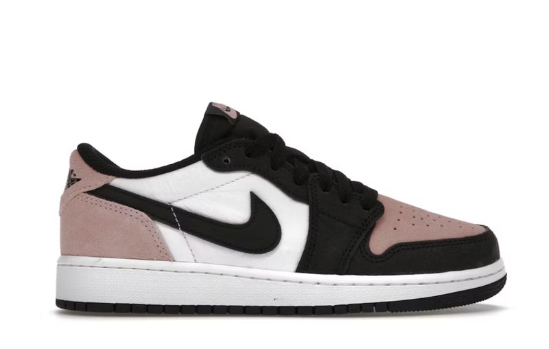 Jordan 1 Low OG Bleached Coral (GS) • Pre-Owned