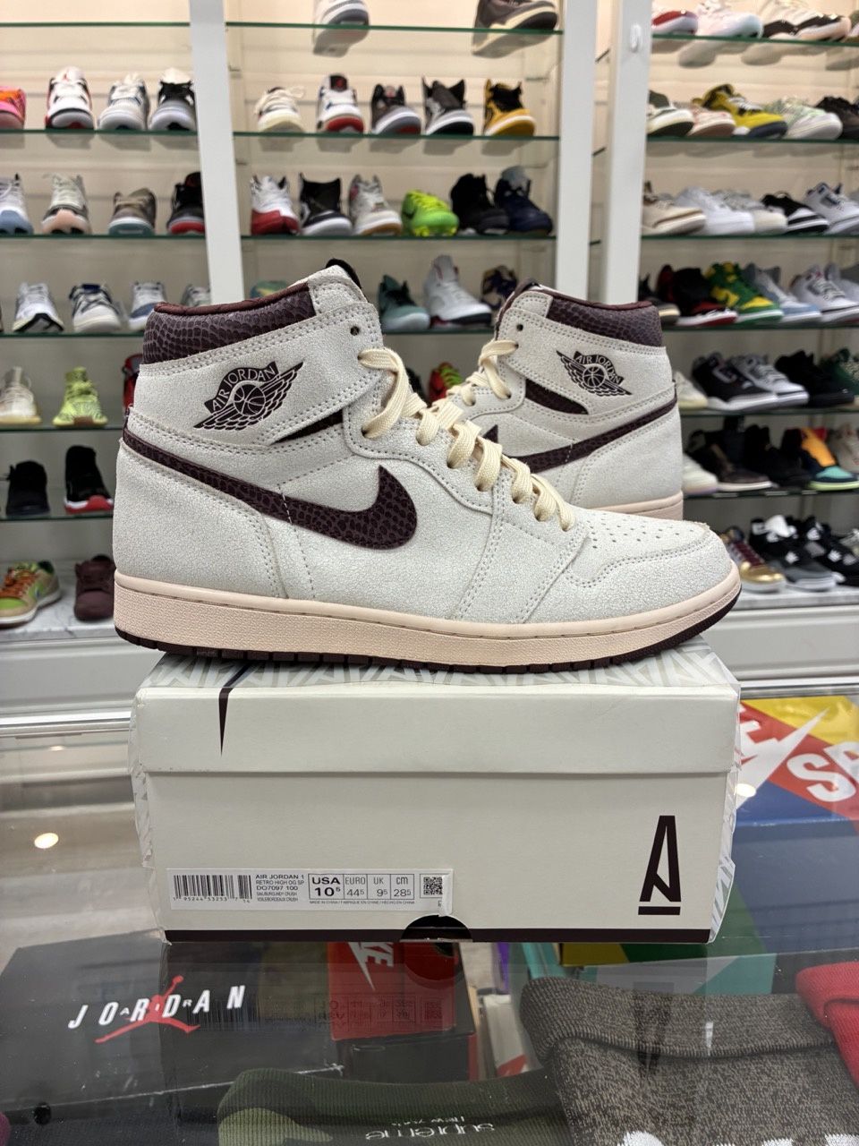 Jordan 1 Retro High OG A Ma Maniére • Pre-Owned