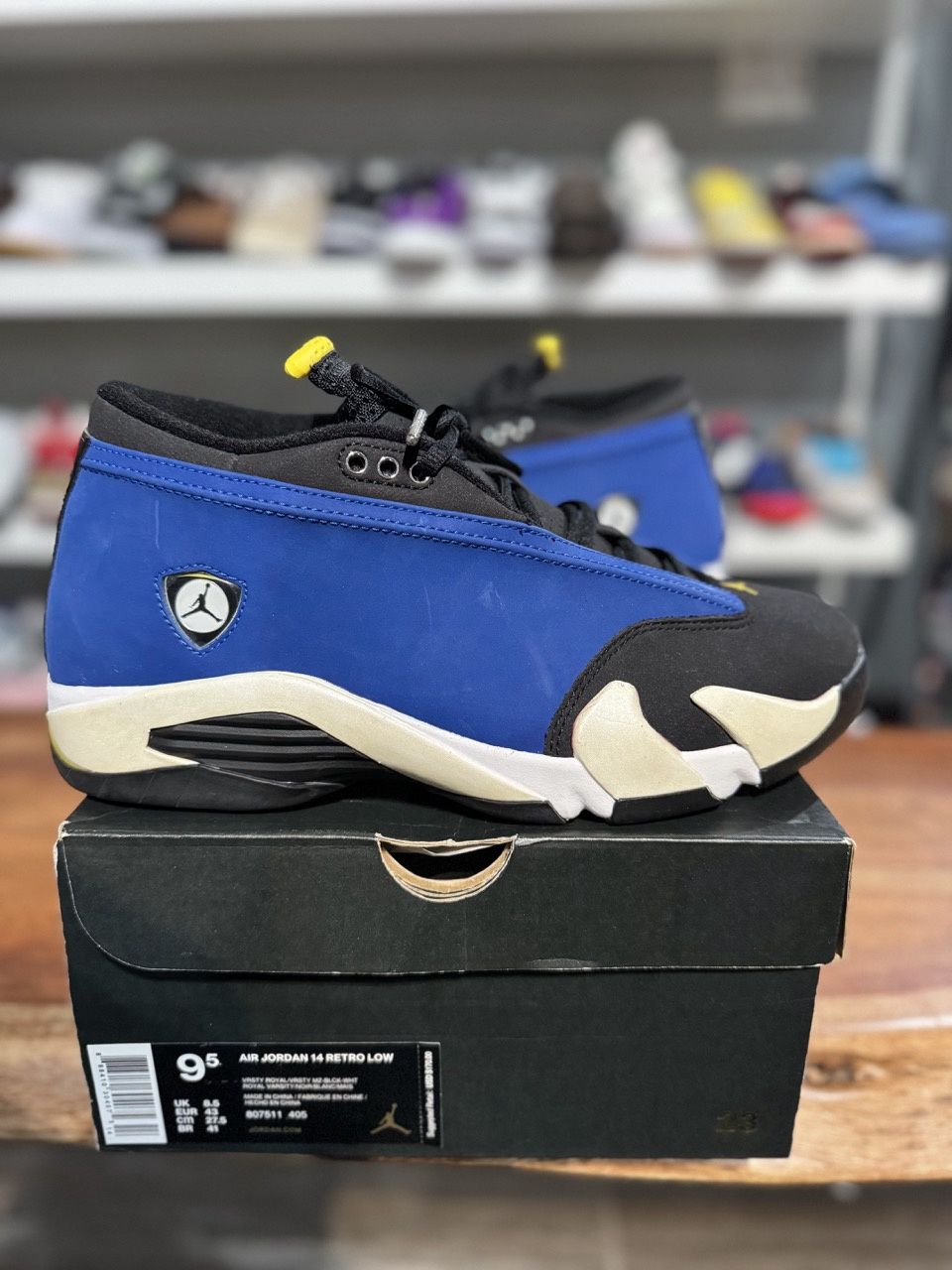 Jordan 14 Retro Low Laney (2015) - PreOwned, Shoe Size: US M 9.5, Product Condition: Pre-Owned