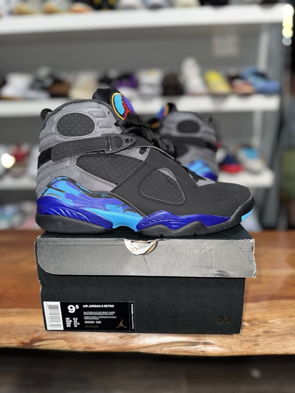 Jordan 8 Retro Aqua (2015) • Pre-Owned