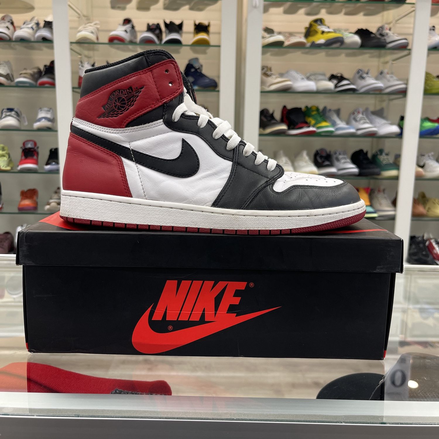 Jordan 1 Retro Black Toe (2016) • Pre-Owned, Shoe Size: US M 12, Product Condition: Pre-Owned