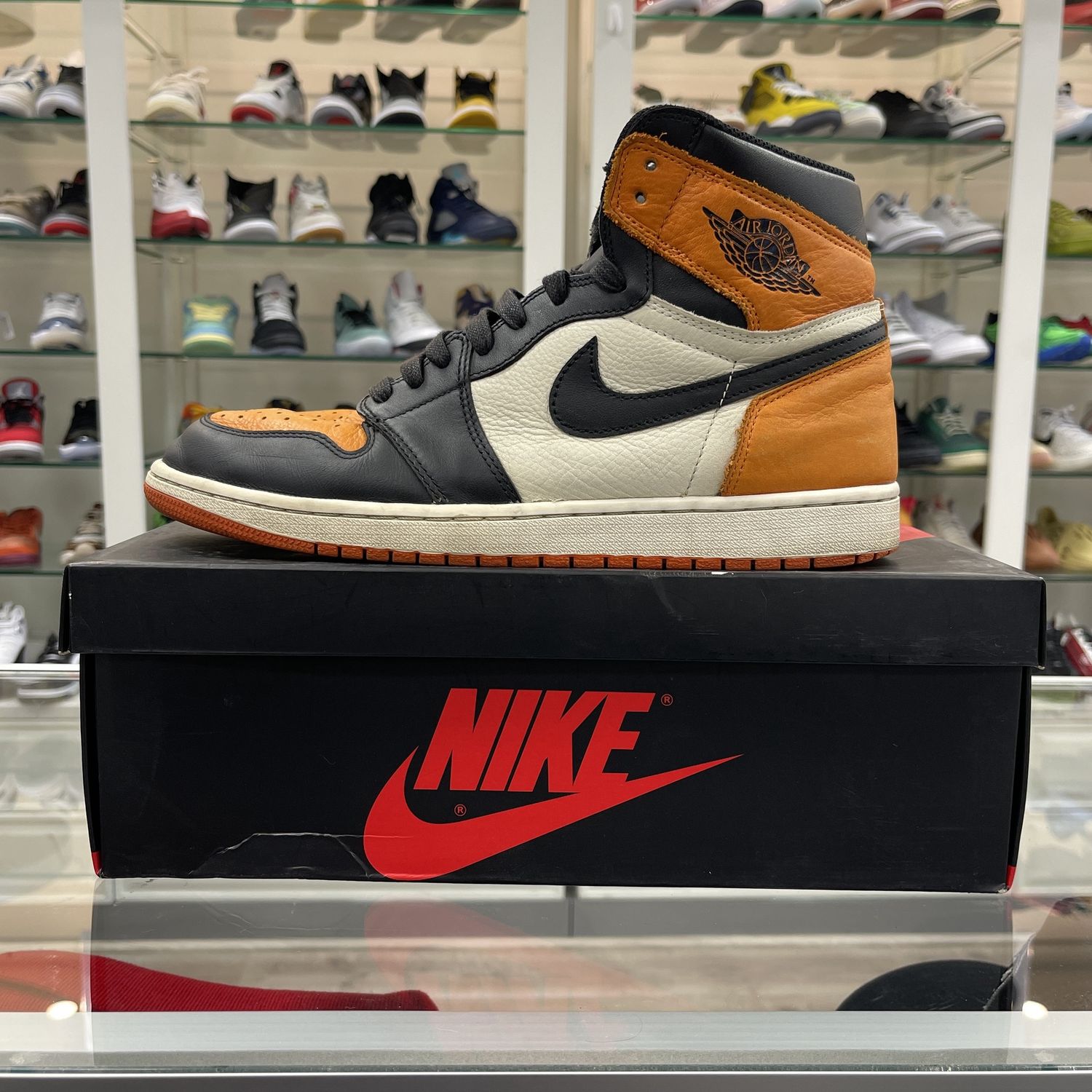 Jordan 1 Retro Shattered Backboard • Pre-Owned