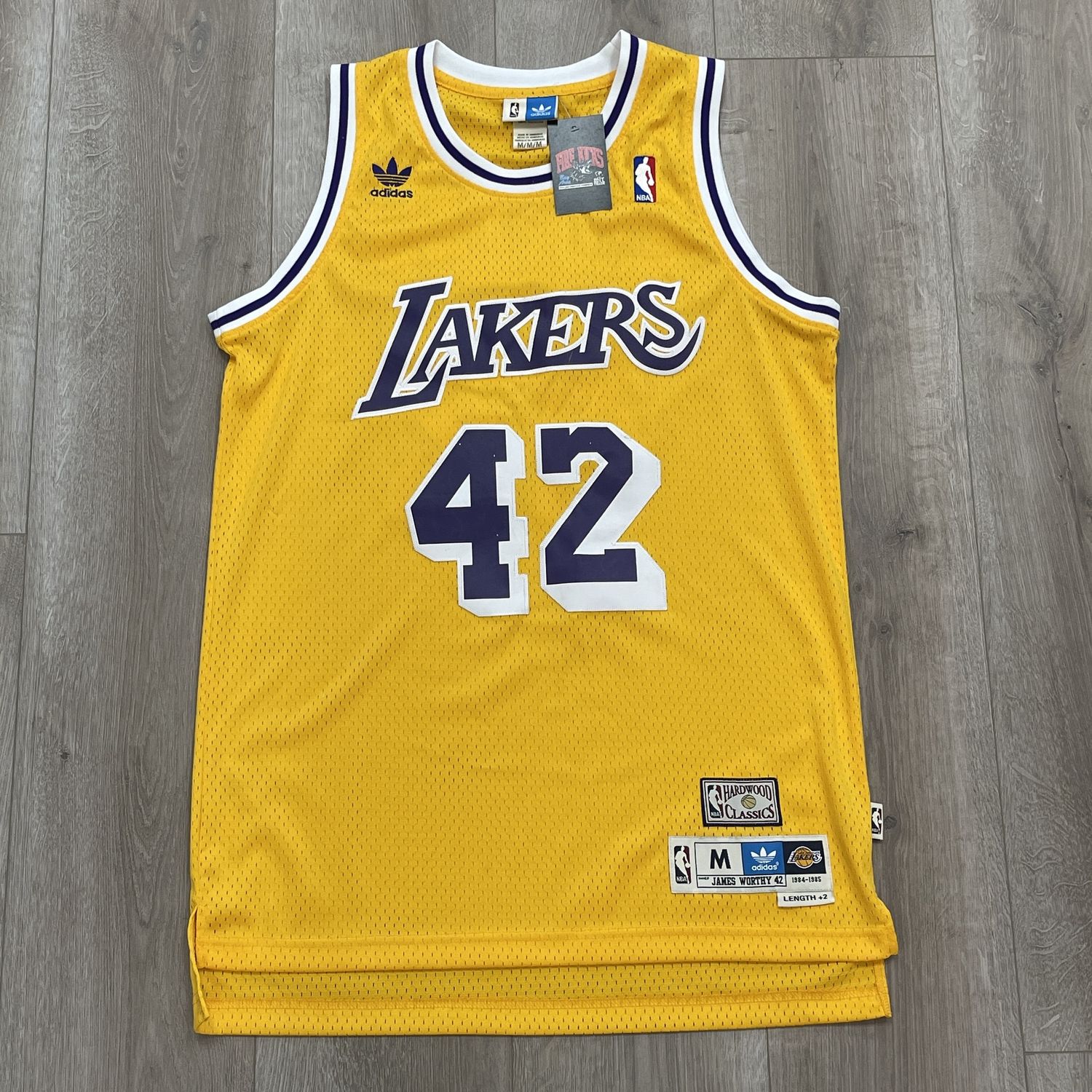 Adidas HWC NBA Los Angeles Lakers James Worthy Basketball Jersey size Medium Pre- Owned