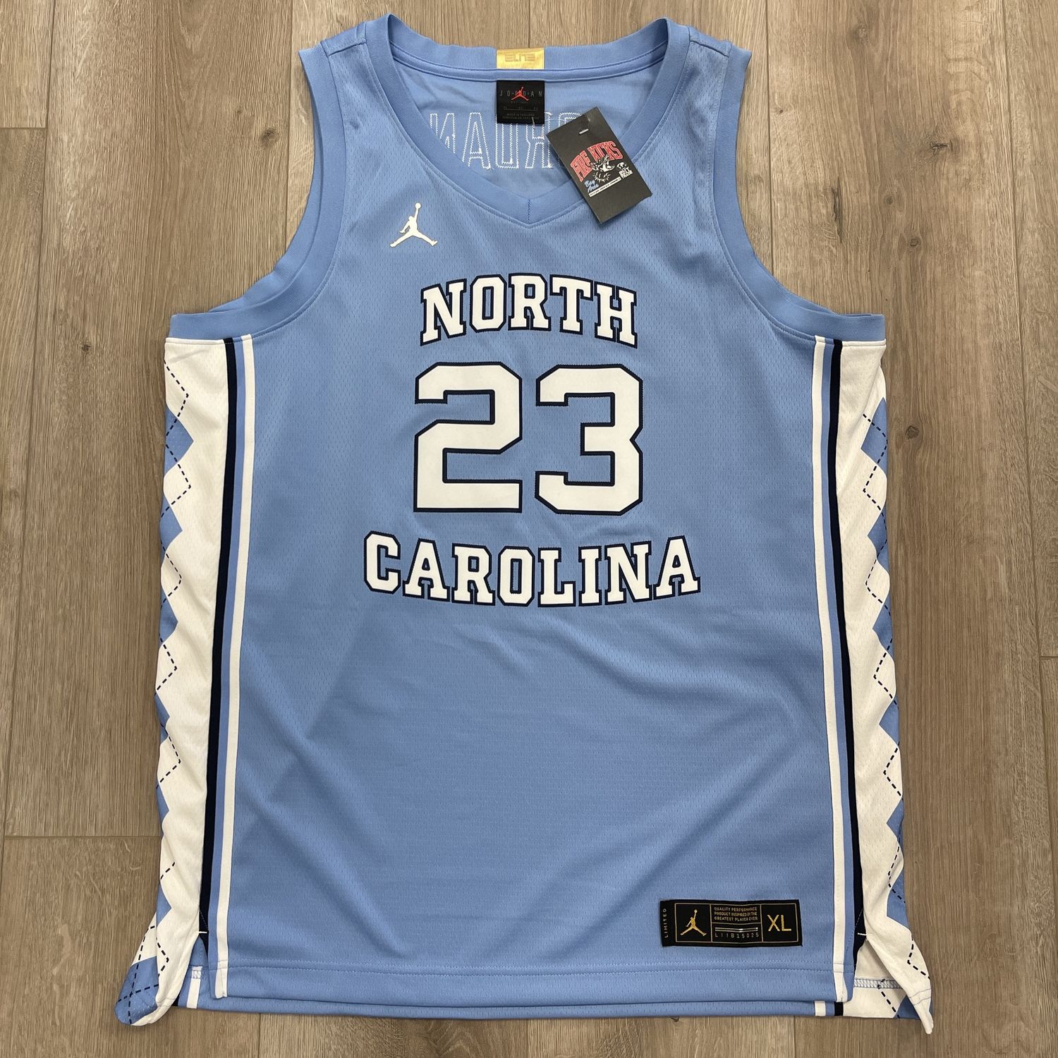 University of North Carolina Michael Jordan #23 Dri-FIT Limited Jersey size XL Pre-Owned