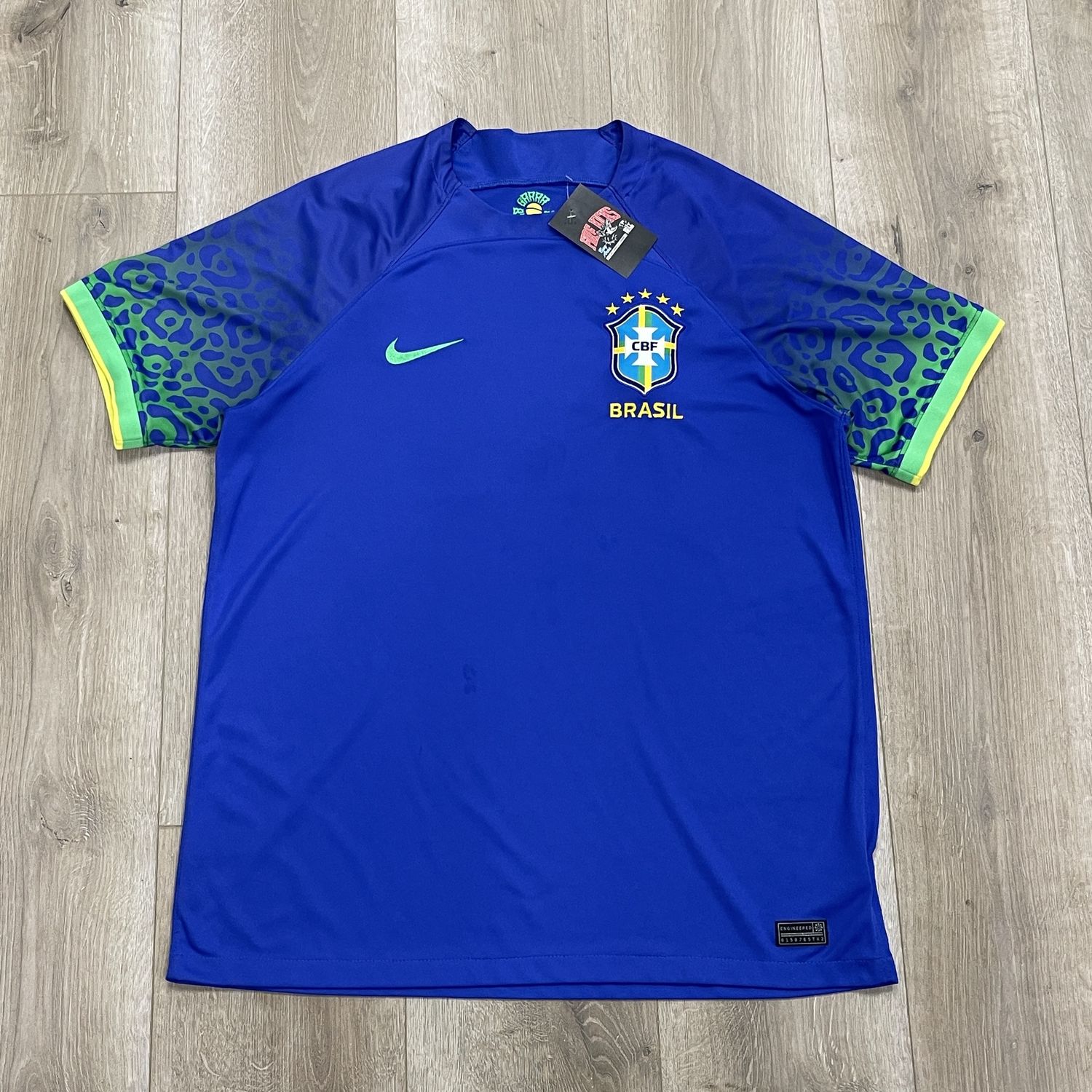 Nike Brazil 2022 Soccer Away Jersey size XL Pre Owned
