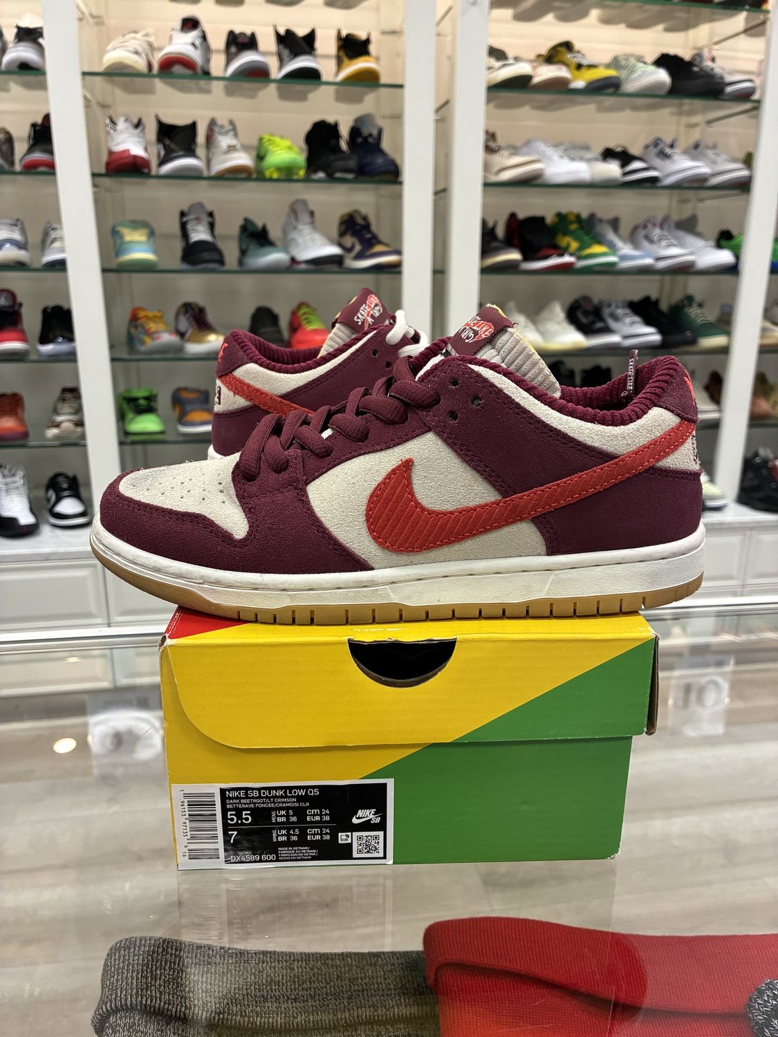 Nike SB Dunk Low Skate Like a Girl - Pre-Owned, Shoe Size: US M 5.5, Product Condition: Pre-Owned