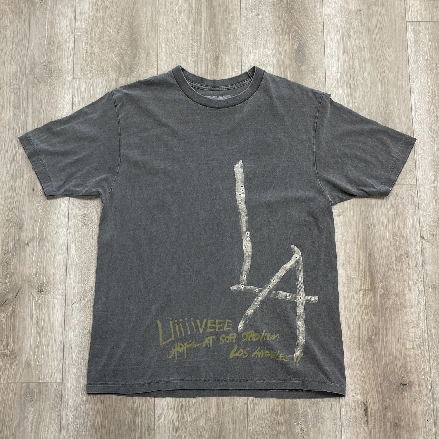 Travis Scott Utopia Tour LA Sofi Stadium Exclusive Tee size Large Pre Owned