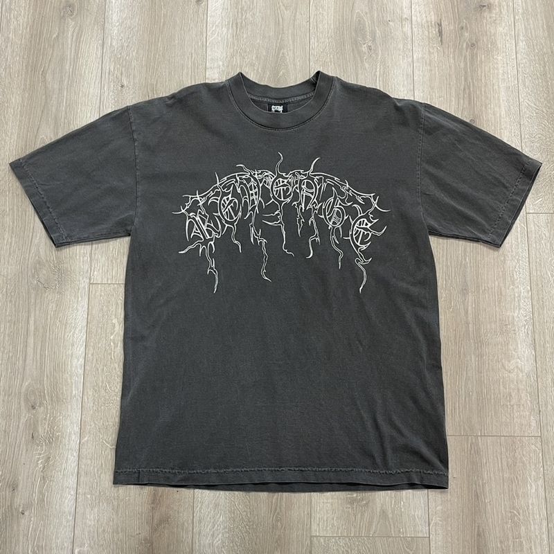 Revenge Rose Cross Tee size Large Pre-Owned