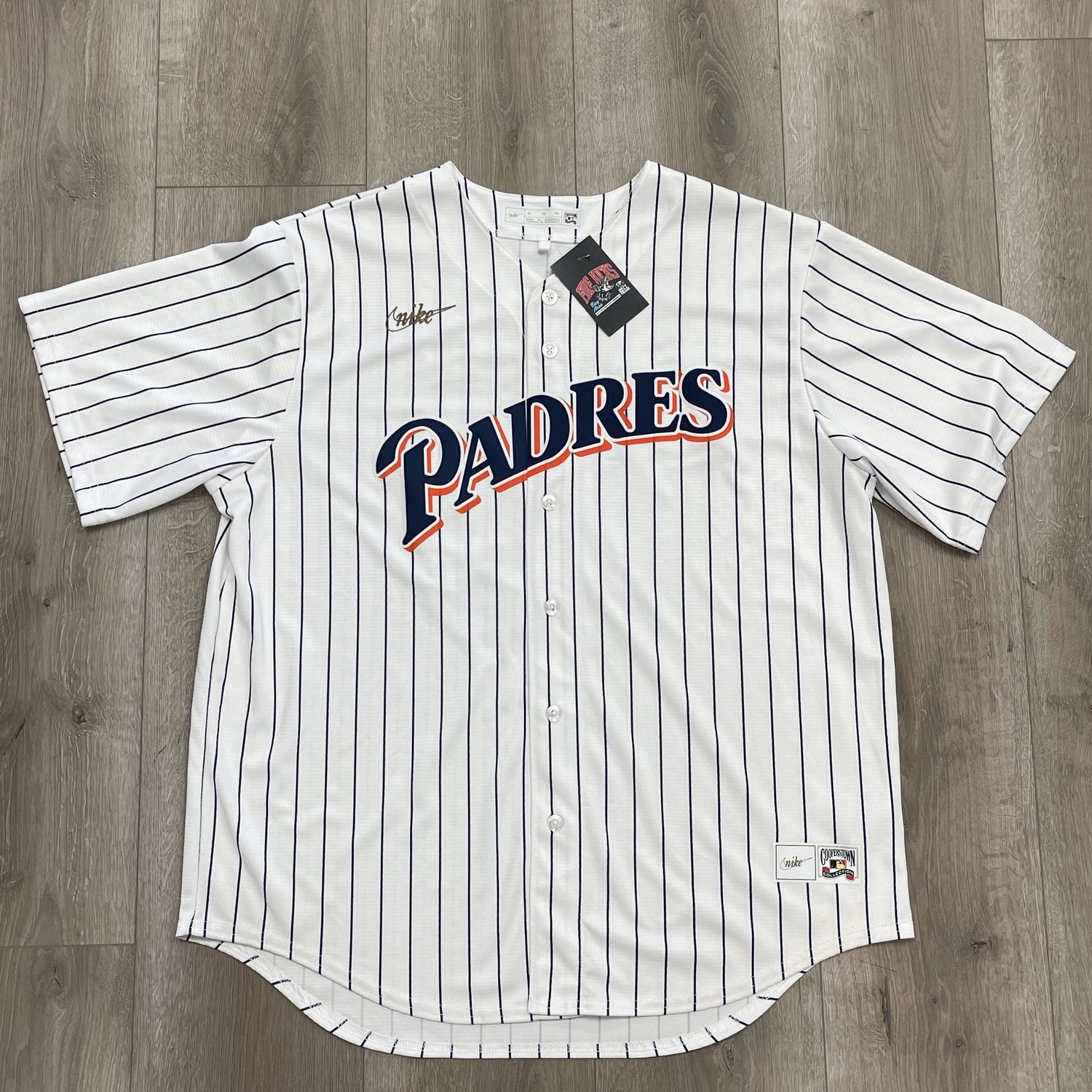 Padres Gwynn Jersey Pre-Owned