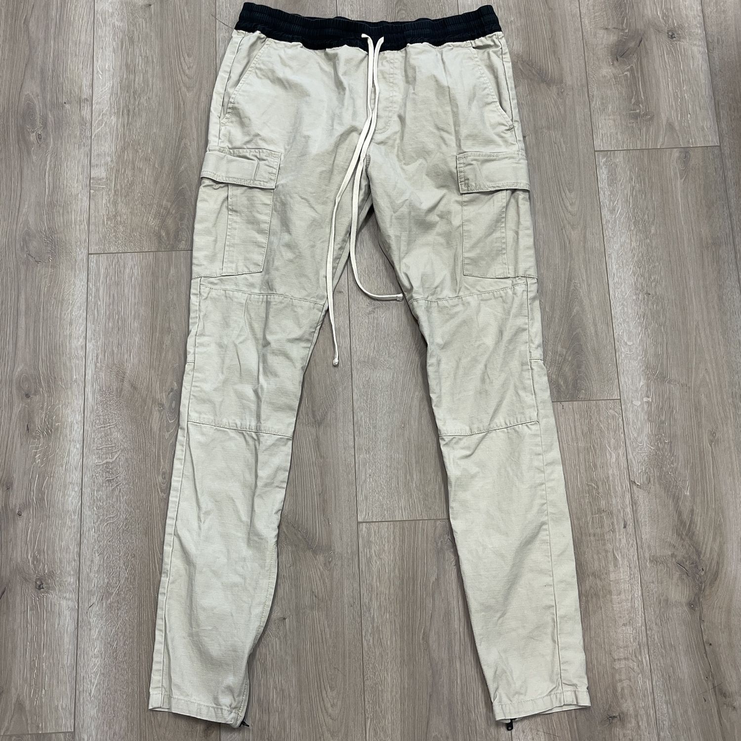 Essentials × FOG  FOG Essentials Cargo Pants Beige Ankle Zip Drawstring Pre-Owned