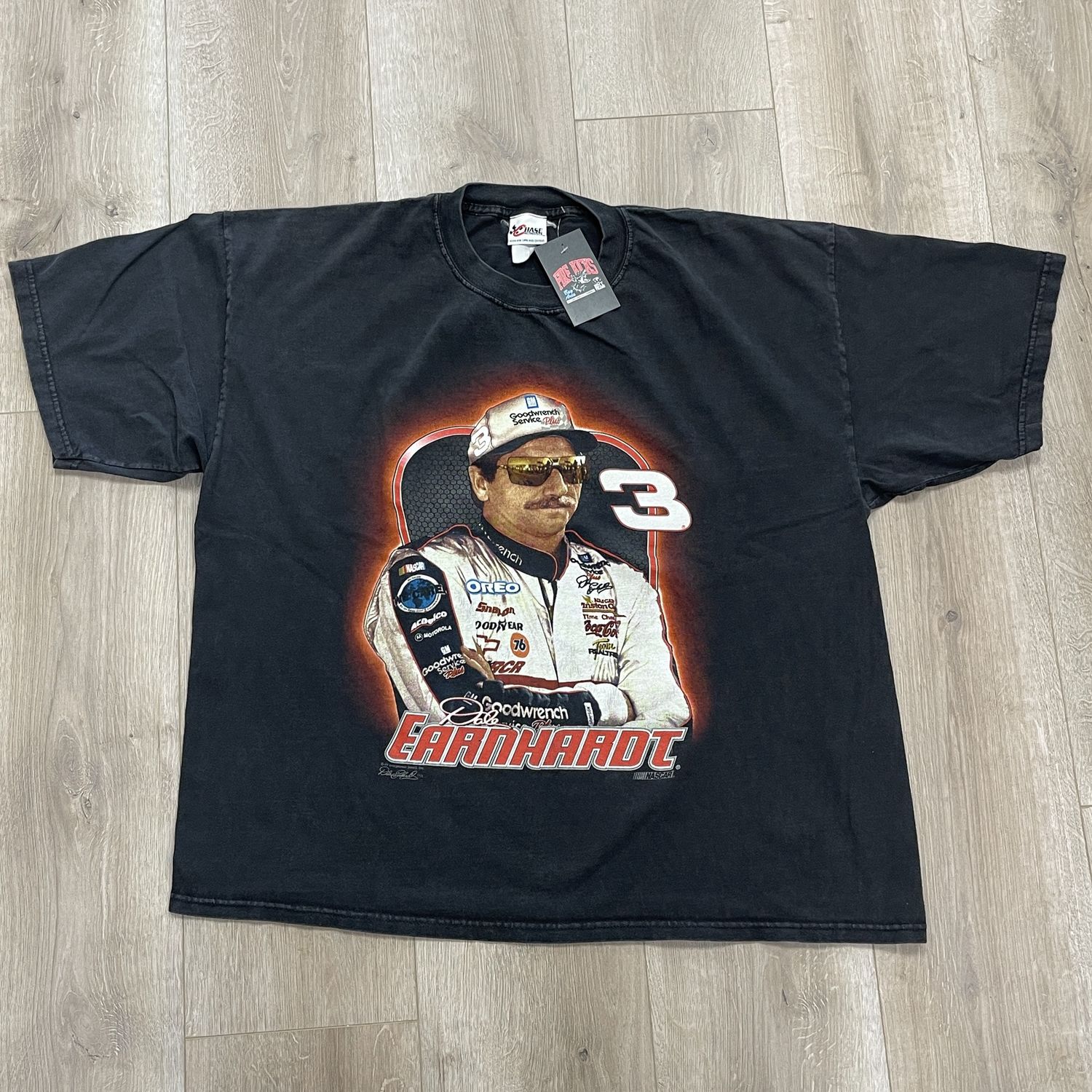 Vintage NASCAR Dale Earnhardt 2000 Winston Cup Schedule Tee • Pre-Owned