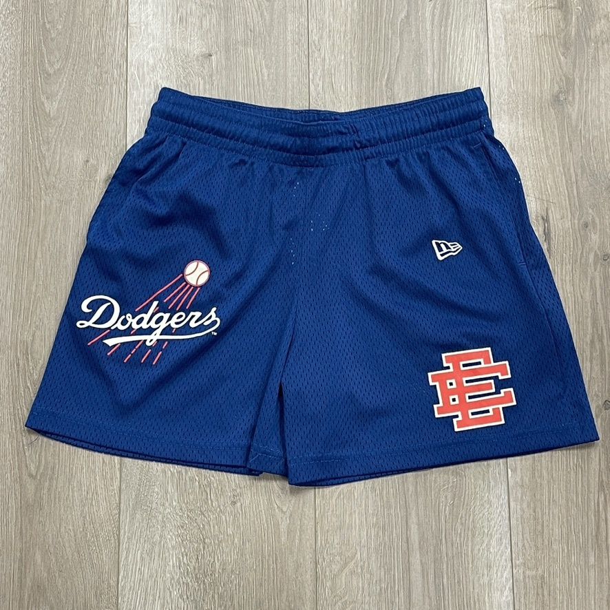 Eric Emanuel EE Basic Short Dodger size Large Pre-Owned