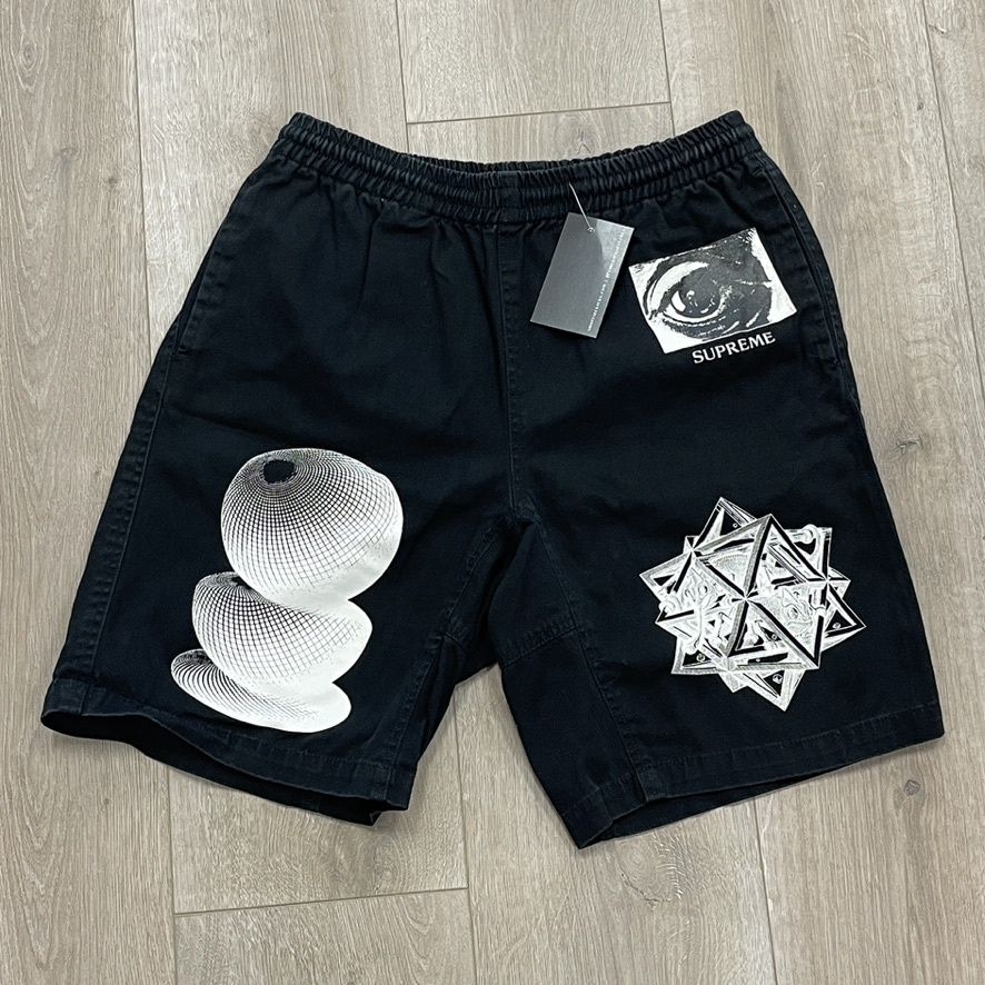 Supreme M.C. Escher Short SS 17 size medium Pre-Owned